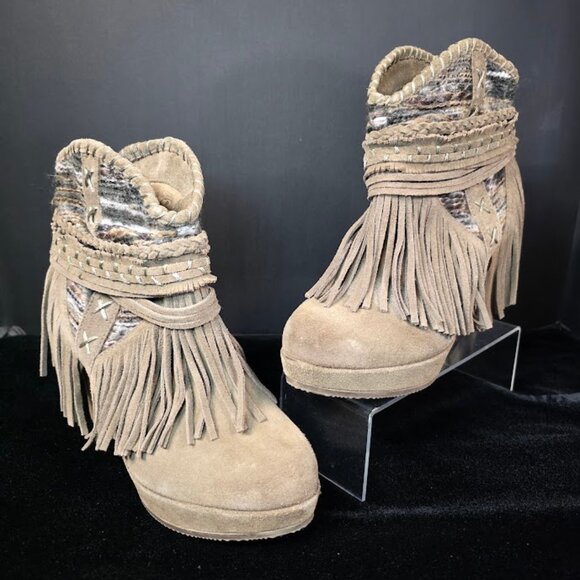 Naughty Monkey Women's Canyon Dream Ankle Bootie 9 - Picture 4 of 15